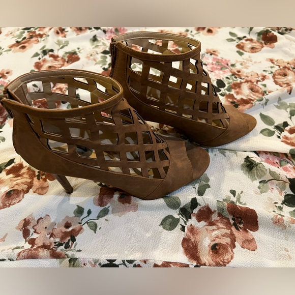 Impo Tanier Peep Toe Caged Boot size 7 - Picture 5 of 7